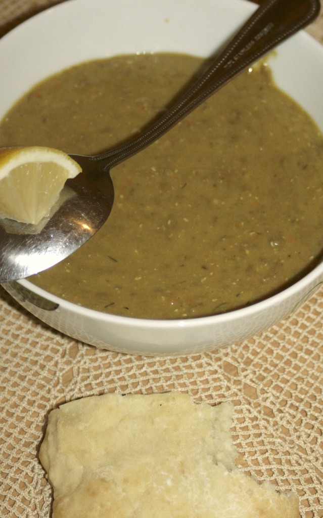 Žaliųjų lęšių sriuba su mėtomis - naneli yeşil mercimek çorbası